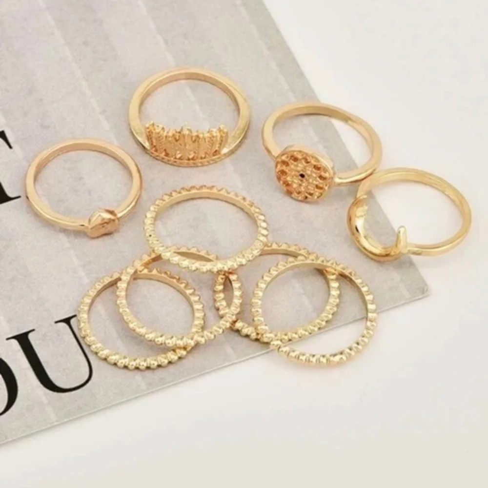 3/$30 💛 Boho Ring Set